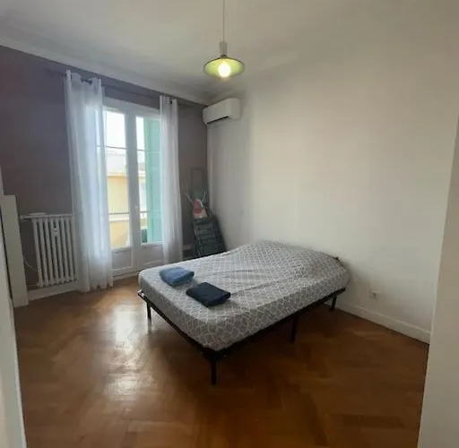 Le Dante Clim Balcon Daire